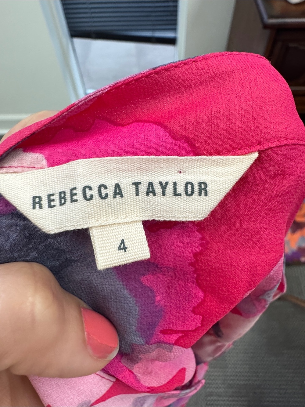 Rebecca Taylor 100% Silk Fuchsia Floral Blouse, size 4 - Picture 4 of 5